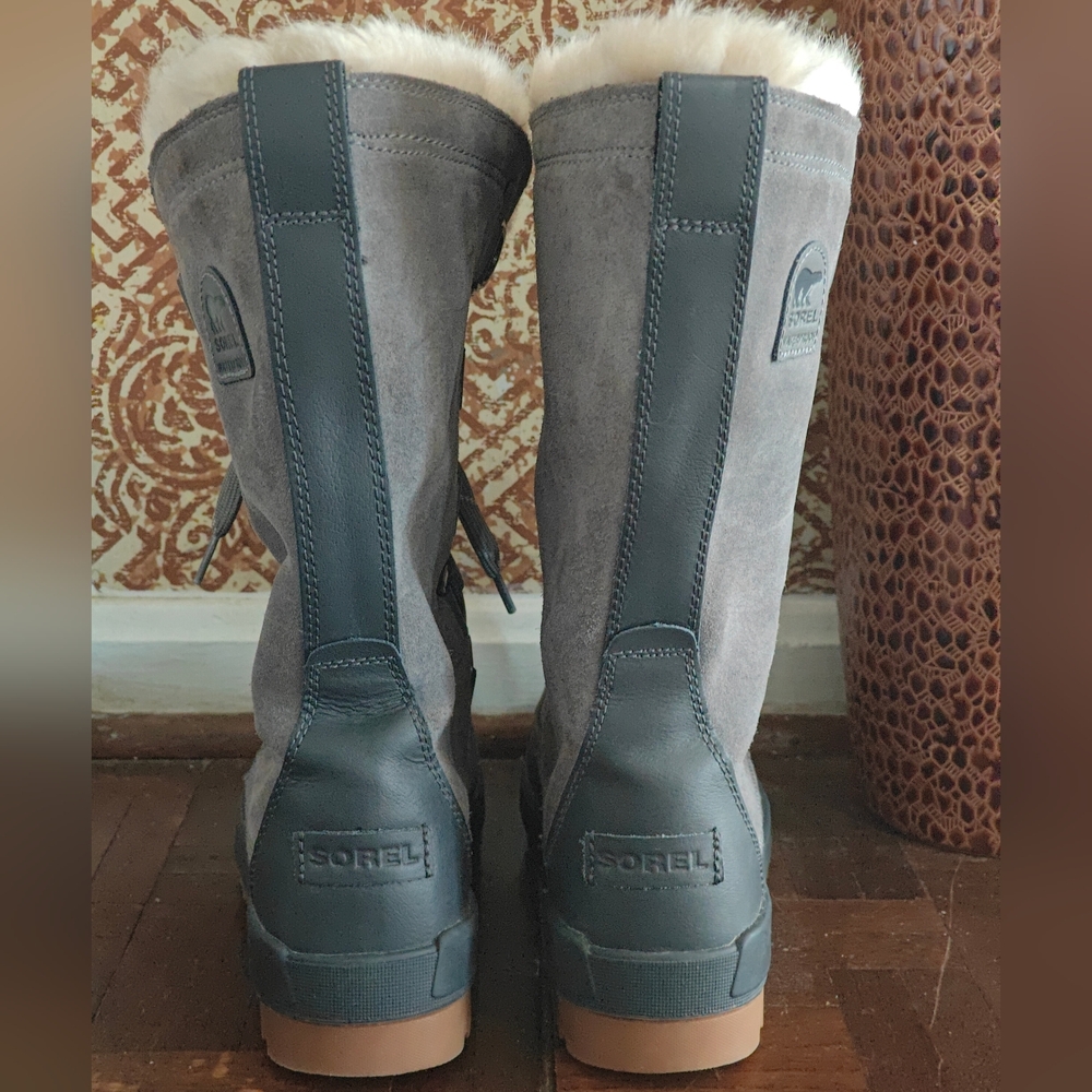Sorel Women's Gray Lace-Up Winter Boots with Brown Sole - Picture 6 of 10